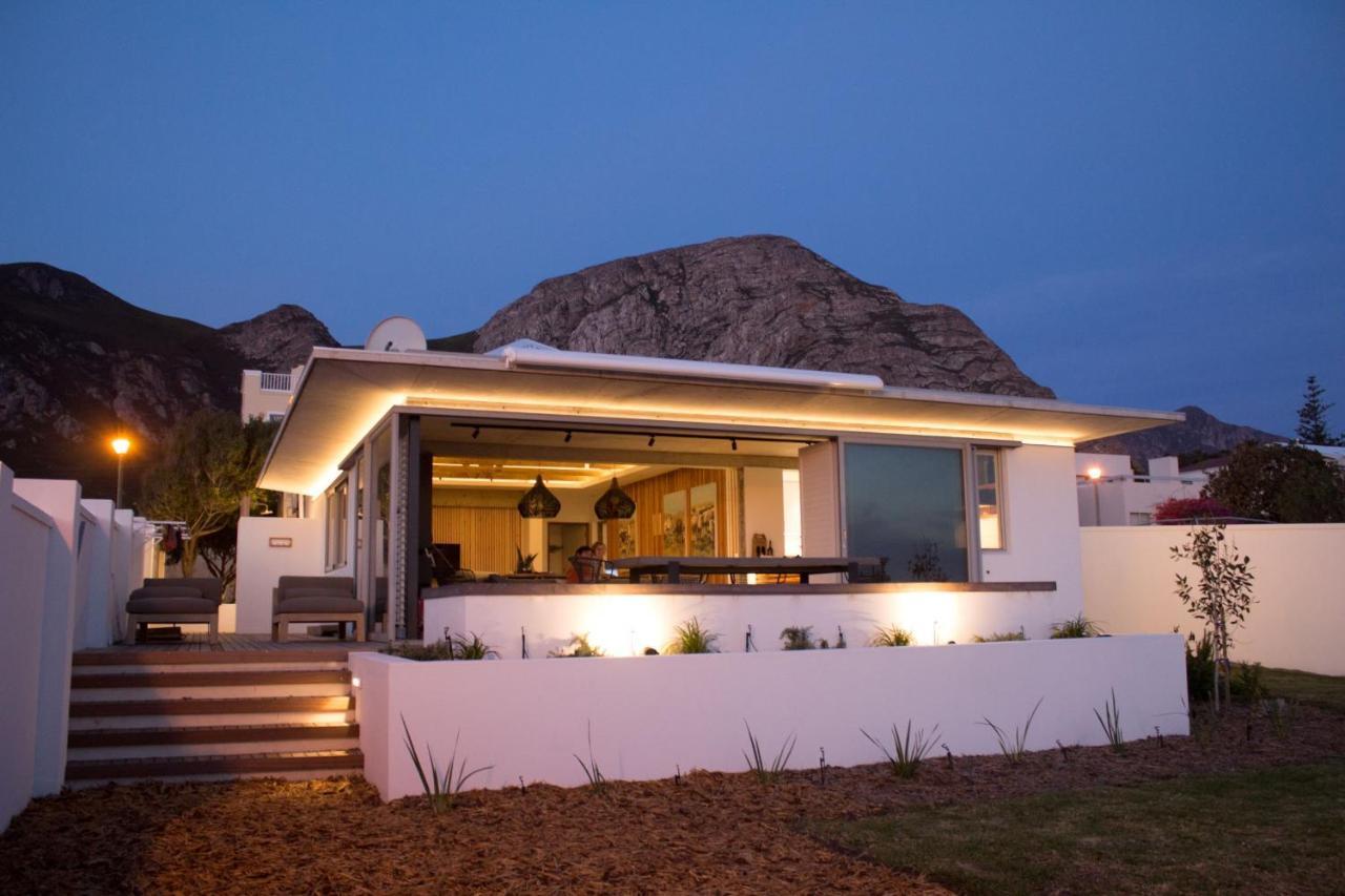 Troon Beach Cottage Hermanus Exterior photo